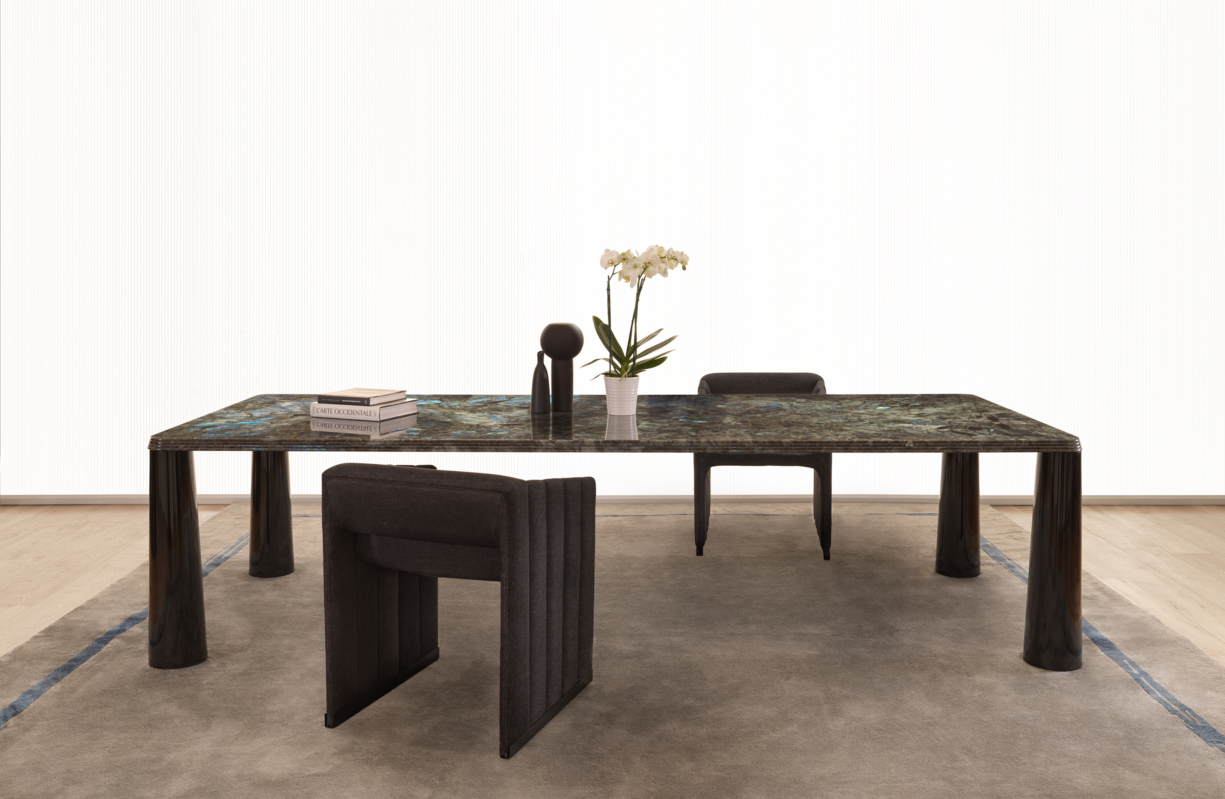 karl_lagerfeld_maison-wellen-dining_table-01